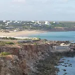 Puravida Divehouse فندق مبيت وإفطار *
