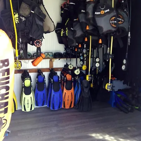 Puravida Divehouse Panzió