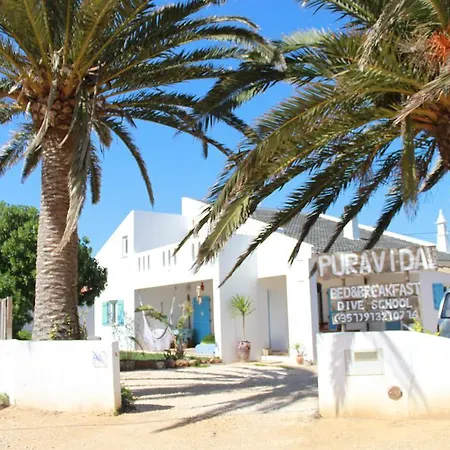 Bed & Breakfast Puravida Divehouse